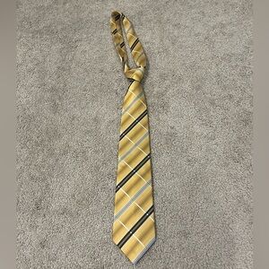Van Heusen 100% Silk Plaid Tie